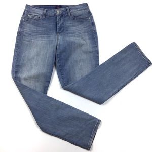 NYDJ Boyfriend Sz 8 Stretchy Medium Wash Jeans
